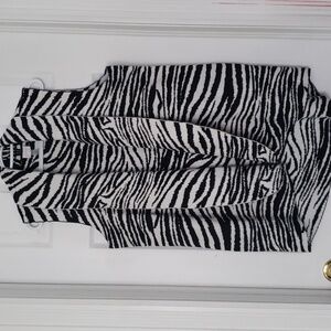 Cupio Sleeveless Cardigan